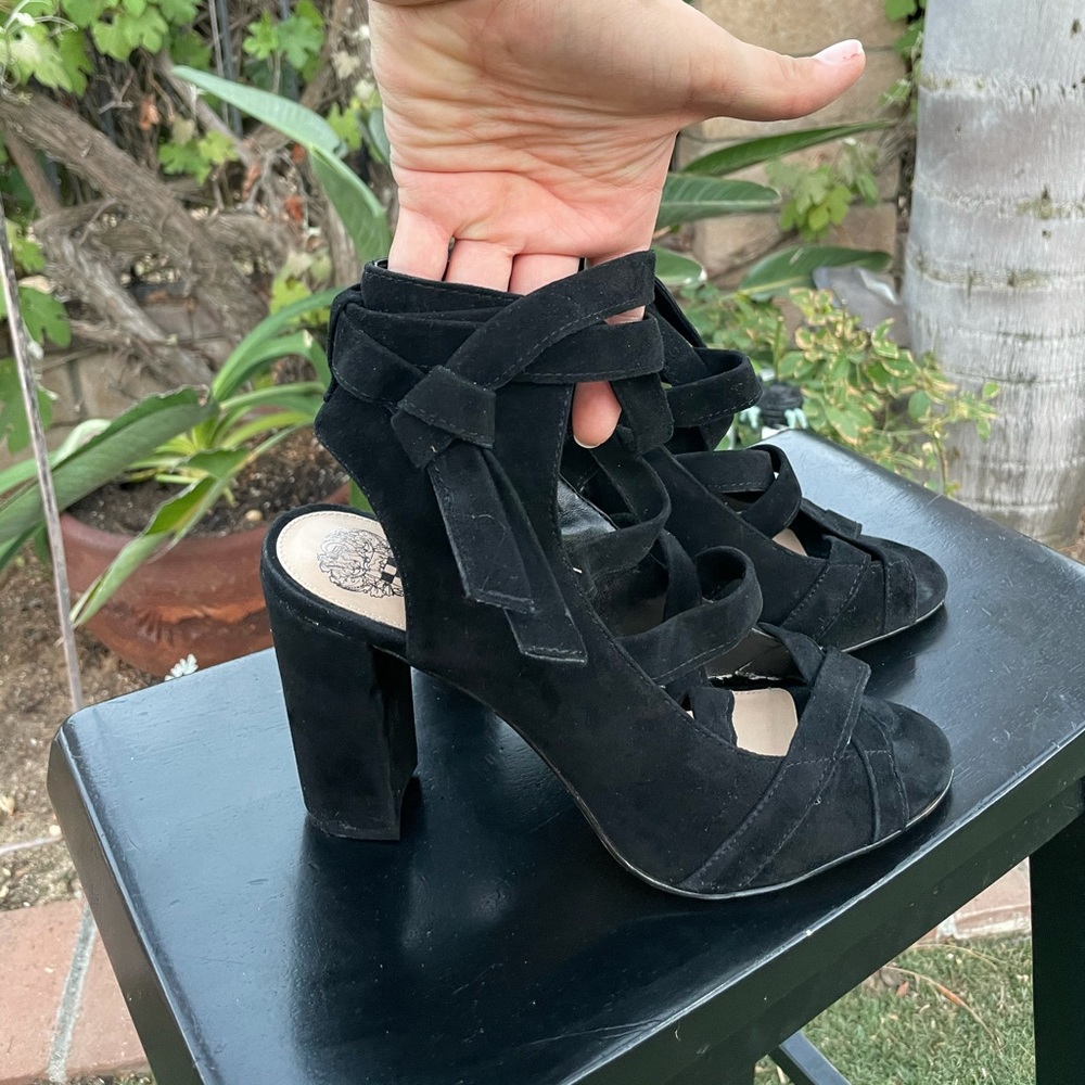Vincent Camuto Black Suede Heels Size 10